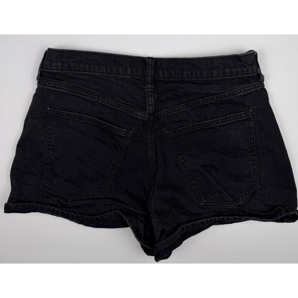 Universal Thread Black Denim Shorts Womens Size 8 Low Rise Casual